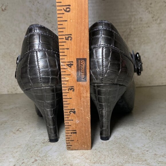 Anne Klein Womens Metallic Croc-Embossed Faux Leather Heeled Booties - Picture 9 of 11